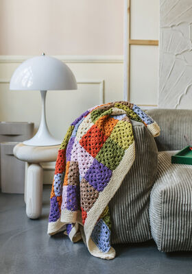 HEKLET PLAID Ecopuno - Hekleoppskrift (SE) fra Lana Grossa