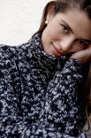 Lana Grossa PULLOVER Lala Berlin Buffy - Strikkeoppskrift (SE)