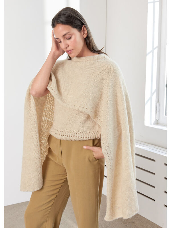 Lana Grossa CAPE Natural Alpaca Pelo - Strikkeoppskrift (SE)