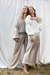 FILATI Studio GENSER Brigitte No 3 & Cool Wool Lace & Brillino - Strikkeoppskrift (NO)