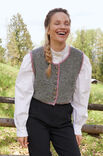 Lana Grossa VEST Landlust Soft Tweed 180 & Alpina  - Strikkeoppskrift (SE)