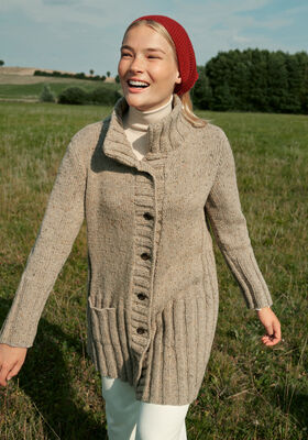 CARDIGAN Landlust Soft Tweed 90 - Strikkeoppskrift (SE) fra Lana Grossa