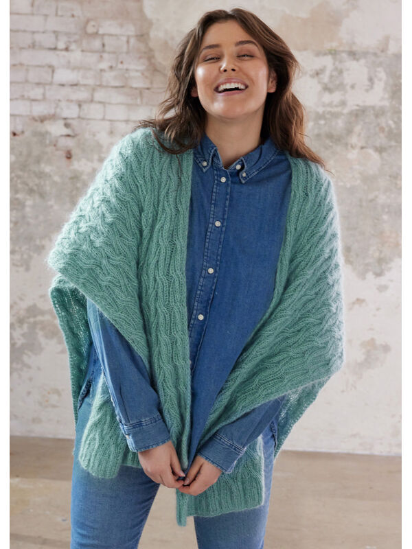 Lana Grossa PONCHO-SJAL LIFFEY Ecopuno & Silkhair - Strikkeoppskrift (DK)