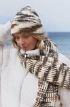 Lana Grossa PATENTSTRIKKET SKJERF Natural Alpaca Pelo - Strikkeoppskrift (NO)