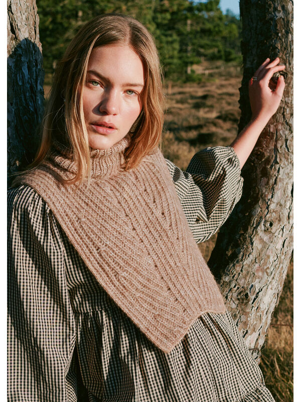 Lana Grossa POLOKRAGE Natural Alpaca Pelo - Strikkeoppskrift (DK)