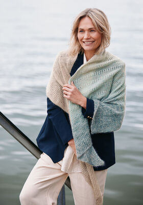 SJAL Cool Wool Lace hand-dyed & Silkhair - Strikkeoppskrift (SE) fra Lana Grossa
