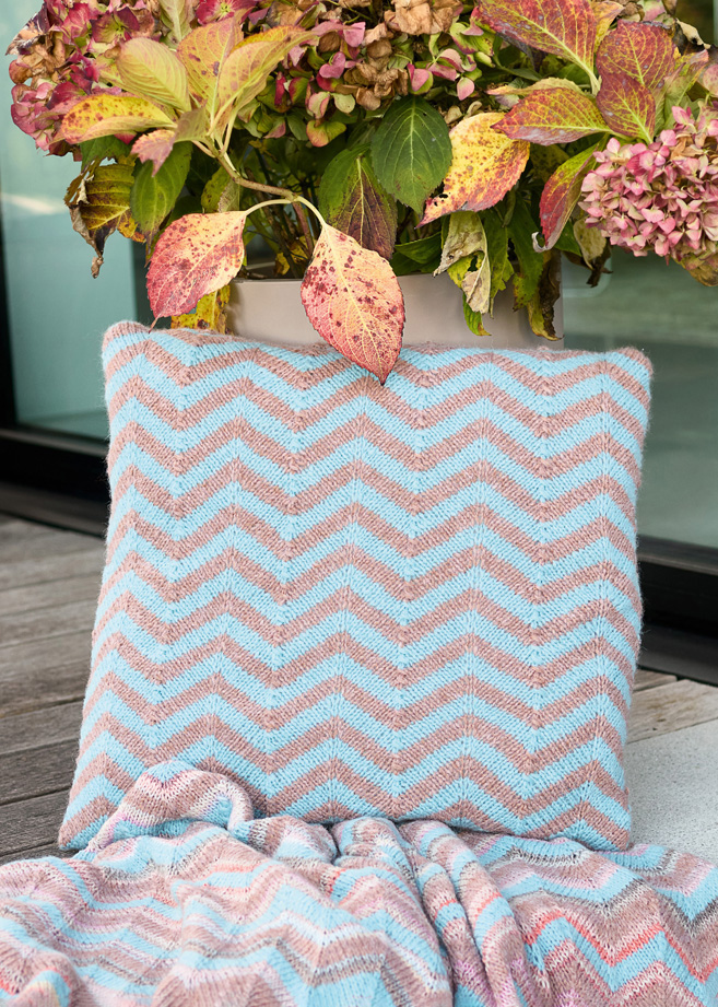 PUTETREKK I SIKKSAKKMØNSTER Brigitte No. 2 fra Lana Grossa