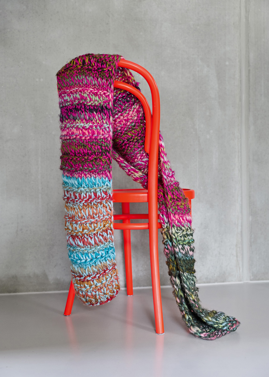 SKJERF I FALLMASKEMØNSTER Dolce  fra Lana Grossa