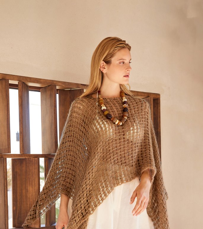 Lana Grossa HEKLET PONCHO Natural Superkid Tweed