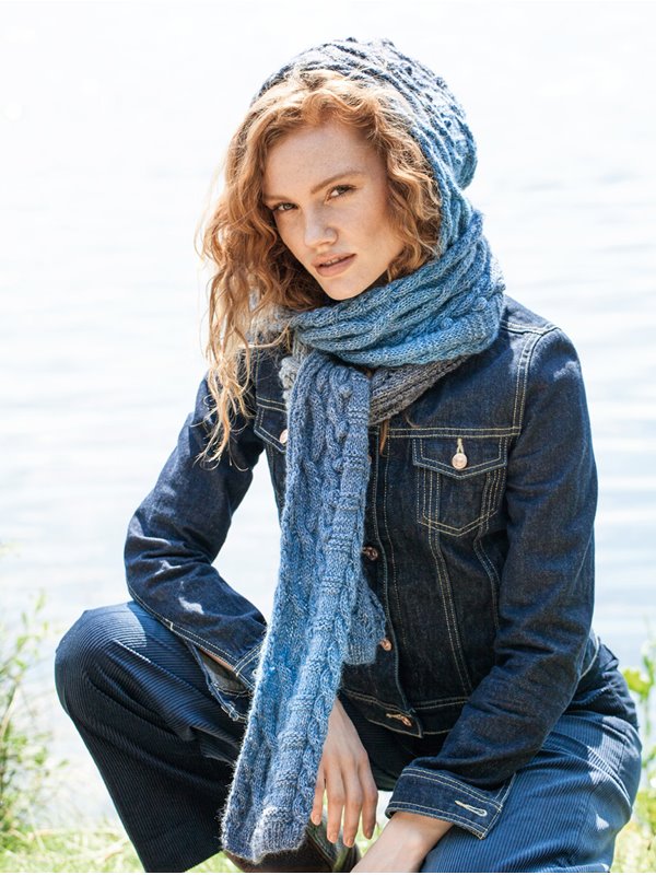 Lana Grossa SKJERF MED HUVE Gomitolo Versione - Strikkeoppskrift (DK)