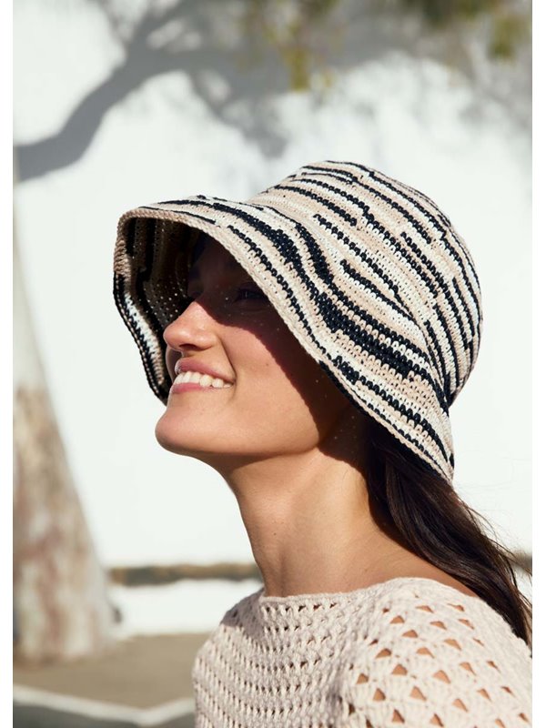 Lana Grossa HEKLET HATT Elastico - Hekleopskrift (NO)